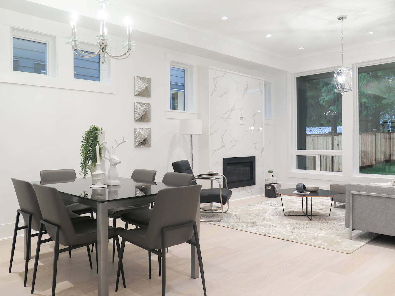 rentfluffpattihoustoninteriordesignerhomestagerphotographer